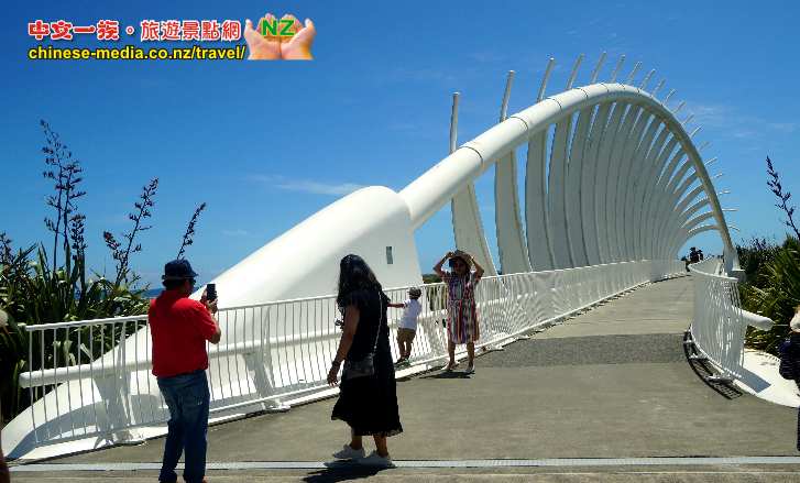 New Plymouth Coastal Walkway Musket Wars 滑膛步槍戰爭 Te Rewa Rewa Bridge 特雷瓦雷瓦橋 Lake Rotomanu