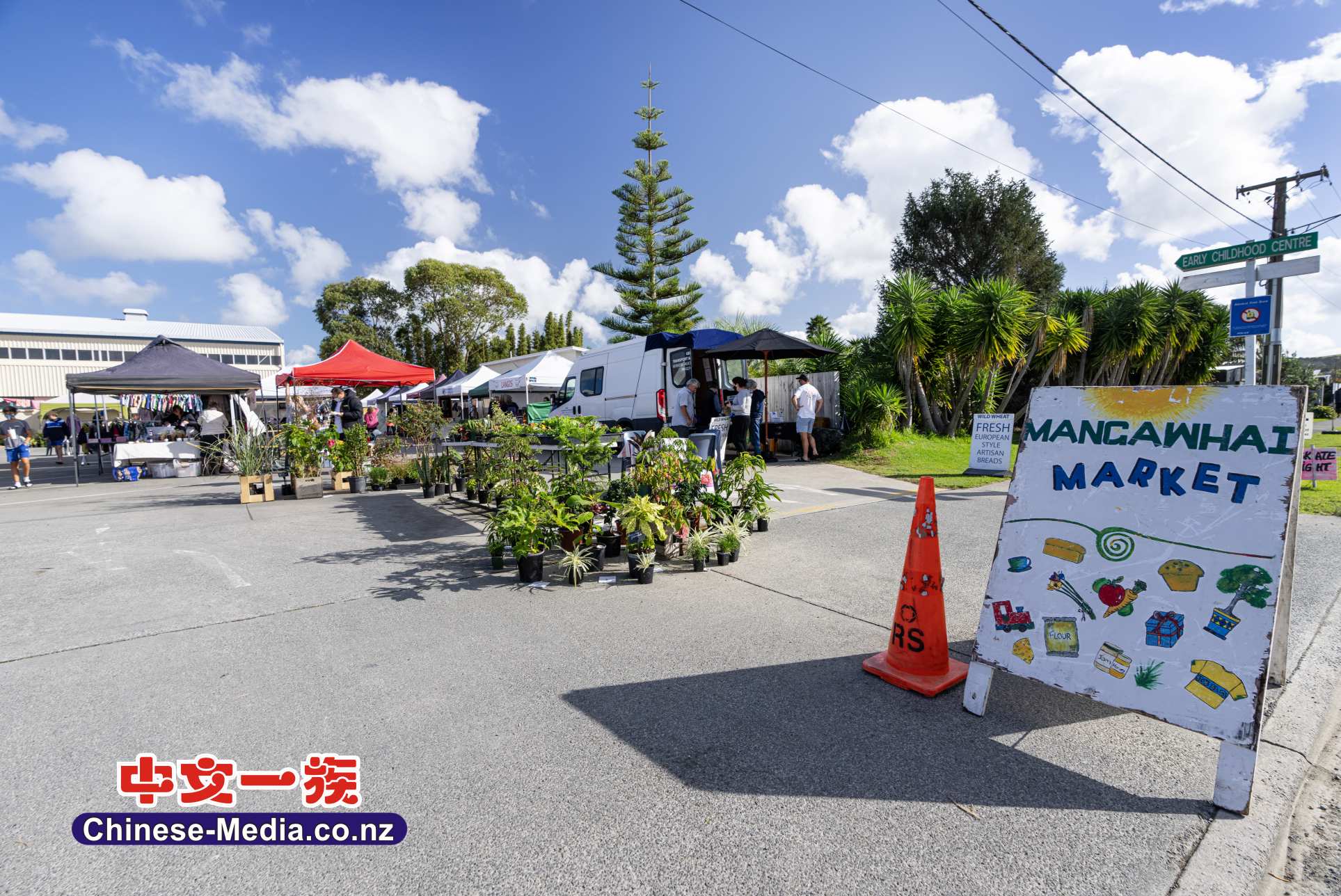 Mangawhai 芒格懷 Mangawhai Harbour Sentinel Rock 哨兵岩 Mangawhai Tavern Market  Mangawhai Museum    中文一族傳媒新西蘭旅遊景點